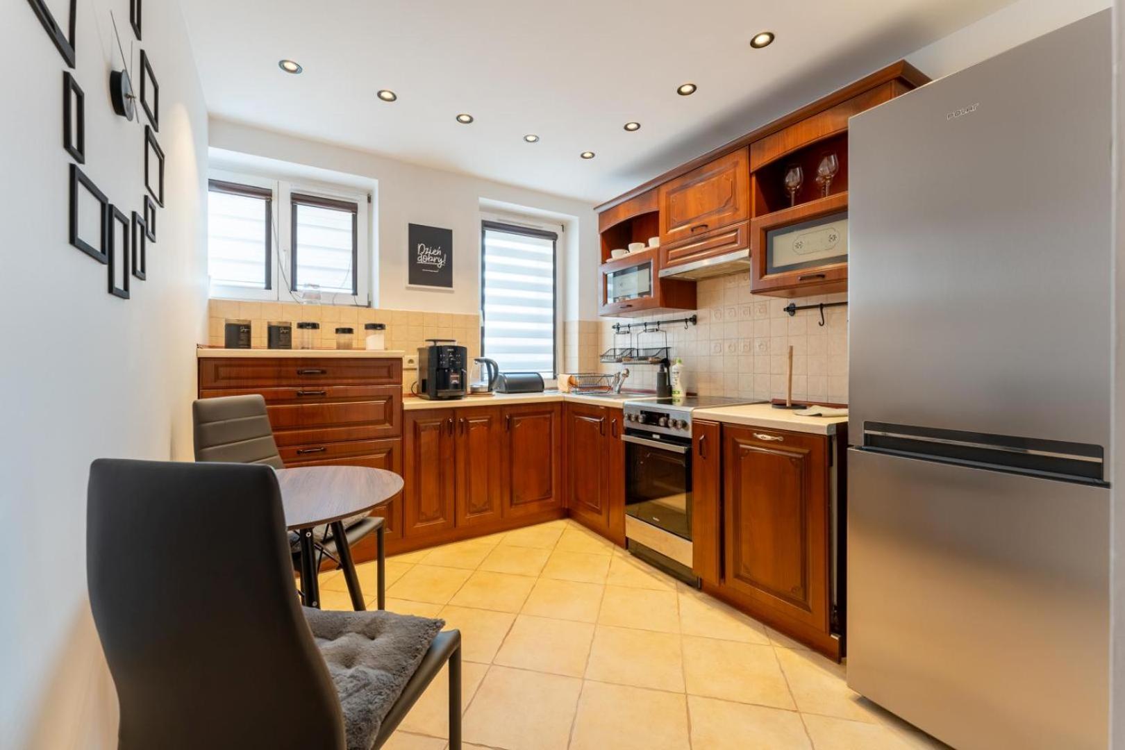 Apartament Ratuszlove - 2 Osobne Sypialnie, Z Widokiem Na Ratusz - By Spaceapart Jelenia Góra Εξωτερικό φωτογραφία