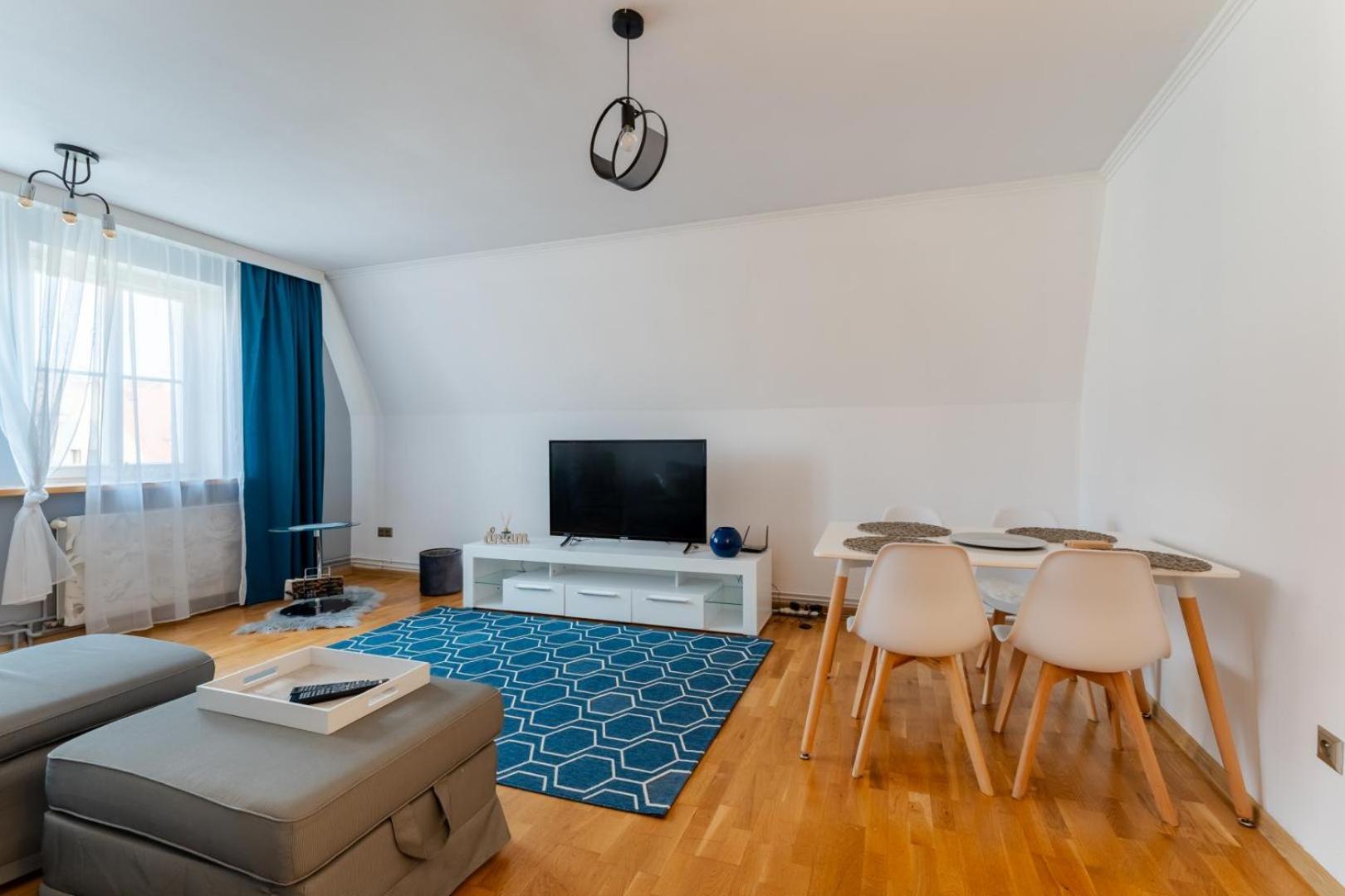 Apartament Ratuszlove - 2 Osobne Sypialnie, Z Widokiem Na Ratusz - By Spaceapart Jelenia Góra Εξωτερικό φωτογραφία